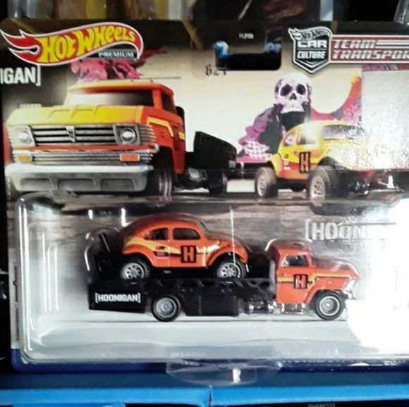 Hot Wheels Premium Team Transport Volkswagen Baja Bug | Cuotas sin interés